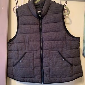Ava Viv Vest